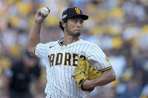 YU DARVISH YA ESTÁ LANZANDO