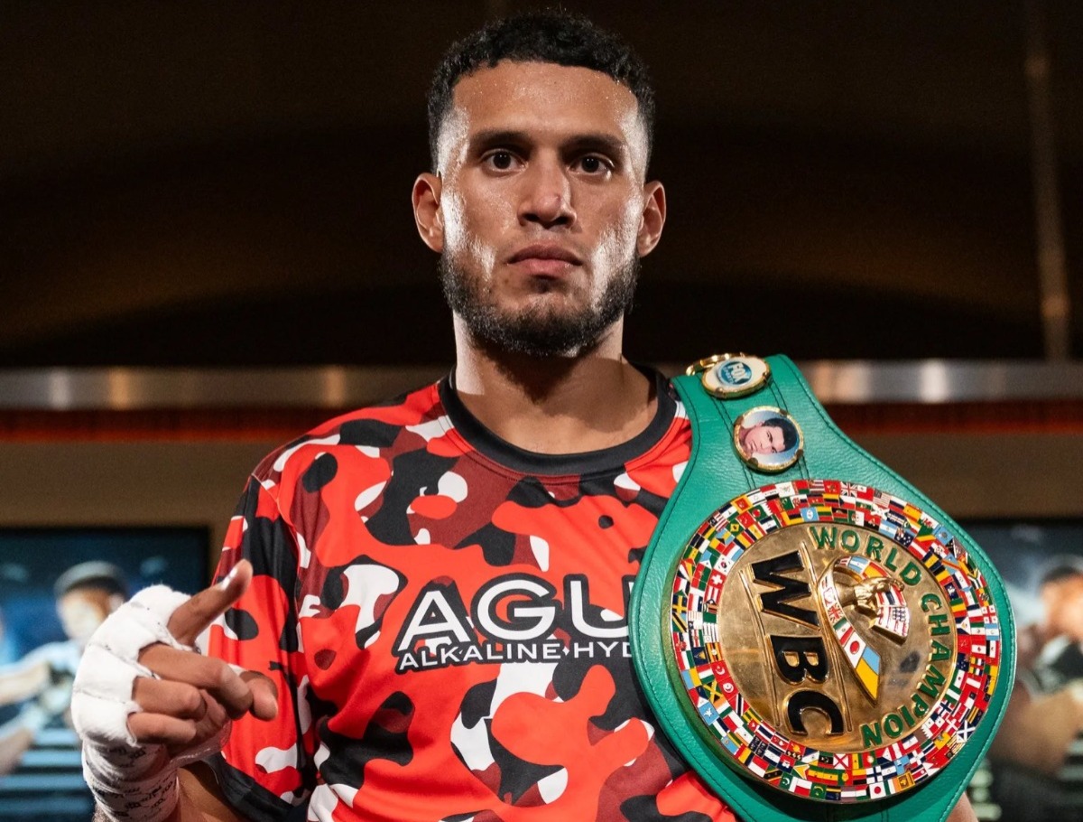 Sampson Lewkowicz ha ridiculizado a Canelo Álvarez durante varios años porque la superestrella mexicana se ha negado a pelear contra David Benavidez.